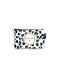 Devant de la pochette en coton de 10 centimètres par 15 centimètres. Le motif de la pochette est un imprimé léopard sur fond blanc avec des tâches noires,  jaunes, roses, vertes et bleus . On peut imprimer sa photo au centre d'une marie louise rose et noire. Pochette avec un zip noir et un curseur couleur bronze.